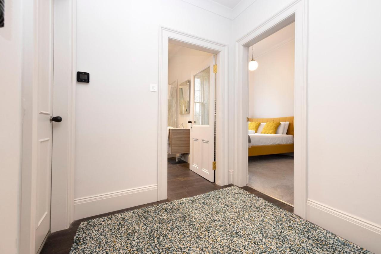 Joivy Sophisticated Apt Near Edinburgh Castle Экстерьер фото